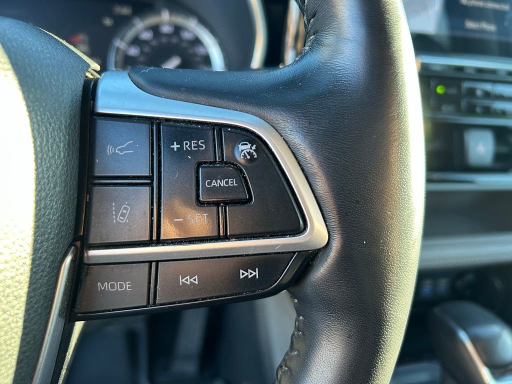 Used 2022 Toyota Highlander Platinum image 24