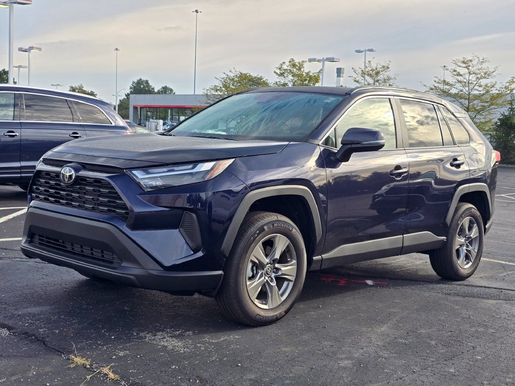 Certified 2025 Toyota RAV4 XLE w/ Convenience Package AWD/4WD image 4