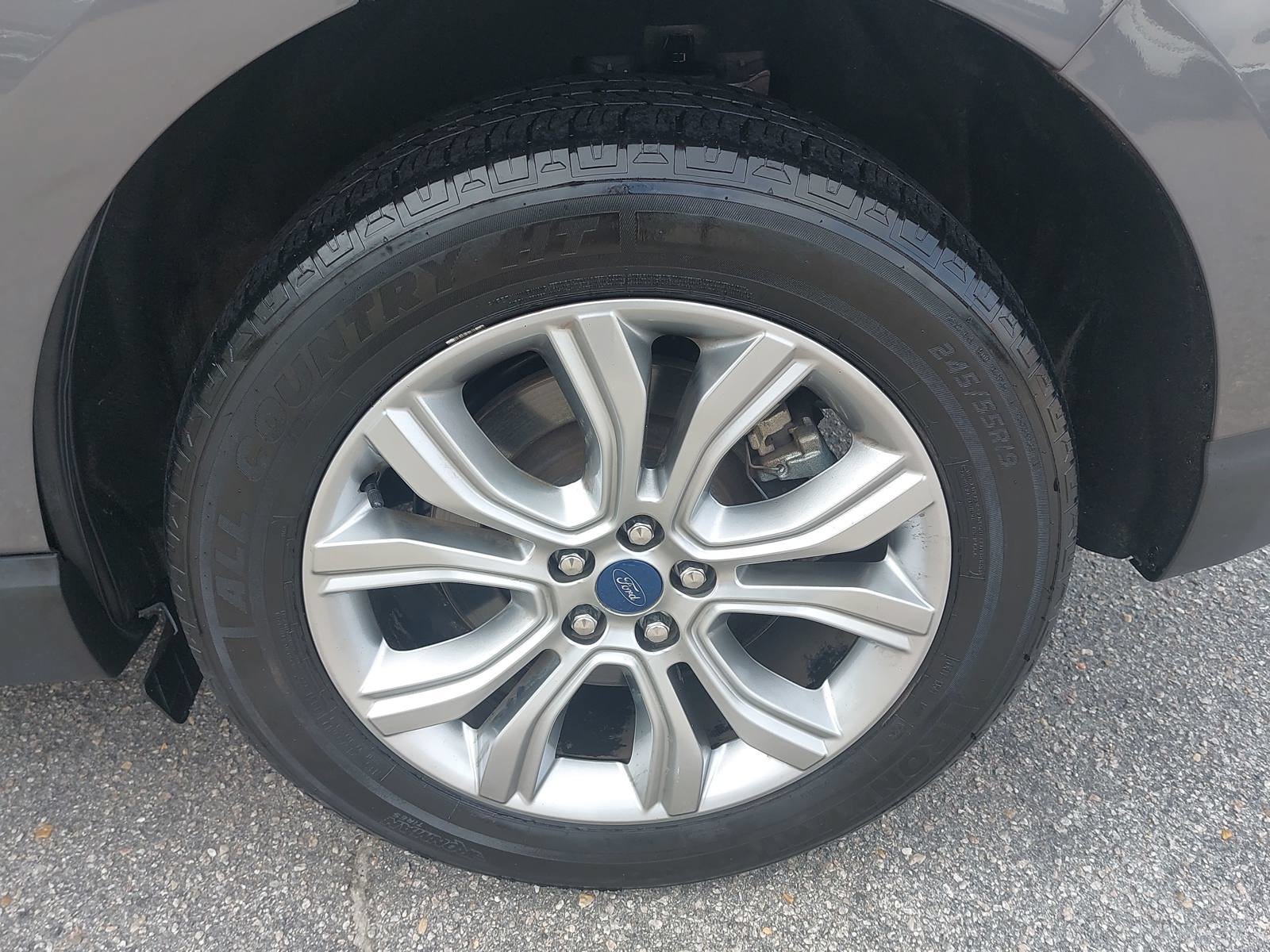 Used 2022 Ford Edge Titanium w/ Equipment Group 301A AWD/4WD image 32