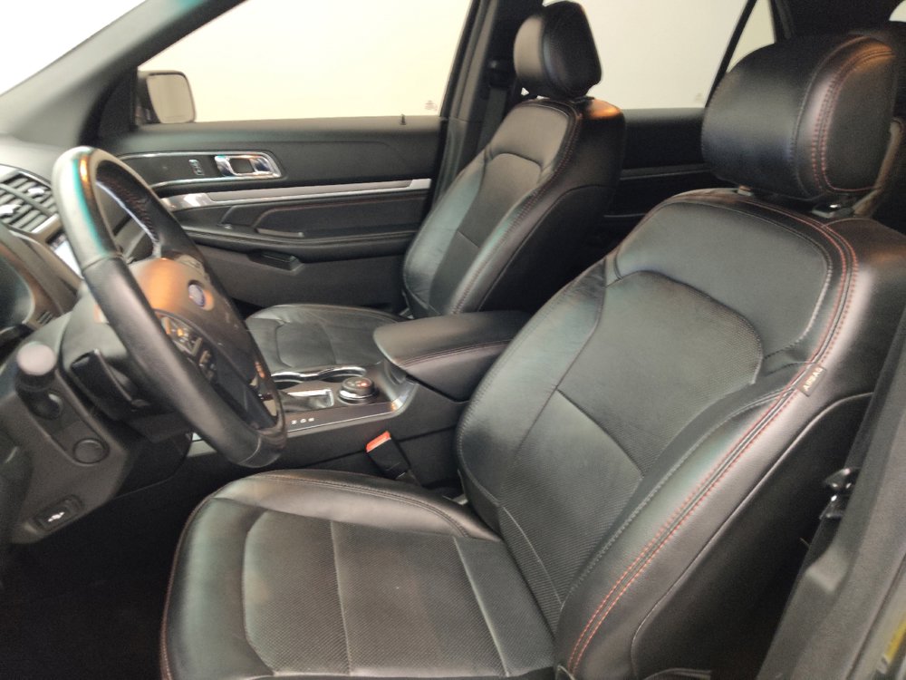 Used 2017 Ford Explorer Sport w/ Equipment Group 401A AWD/4WD image 17