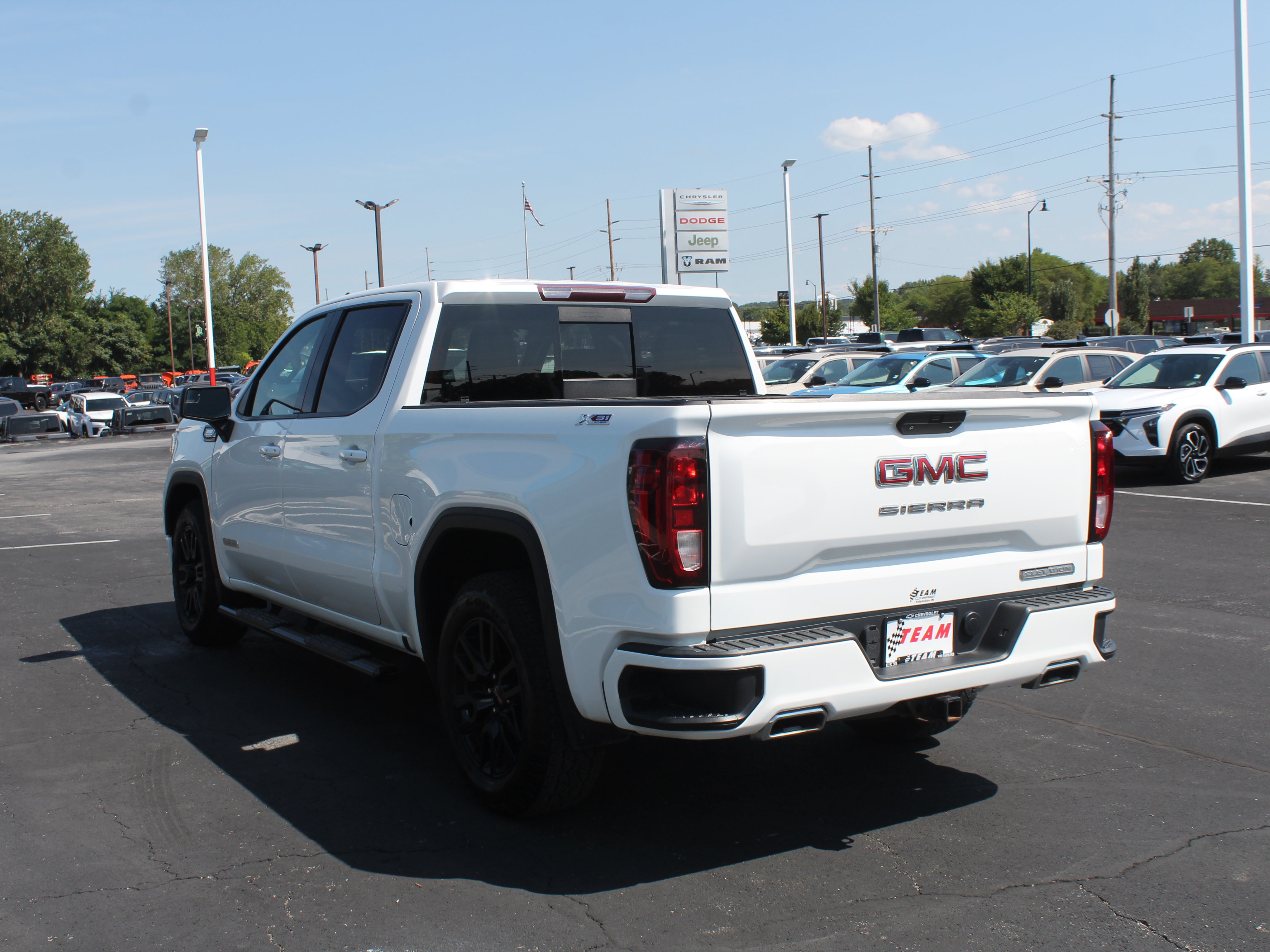 Used 2021 GMC Sierra 1500 Elevation AWD/4WD image 10