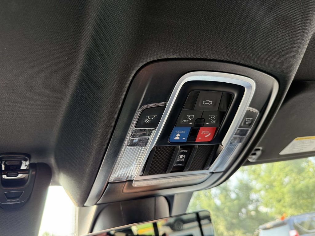 Used 2024 RAM 1500 Limited AWD/4WD image 28