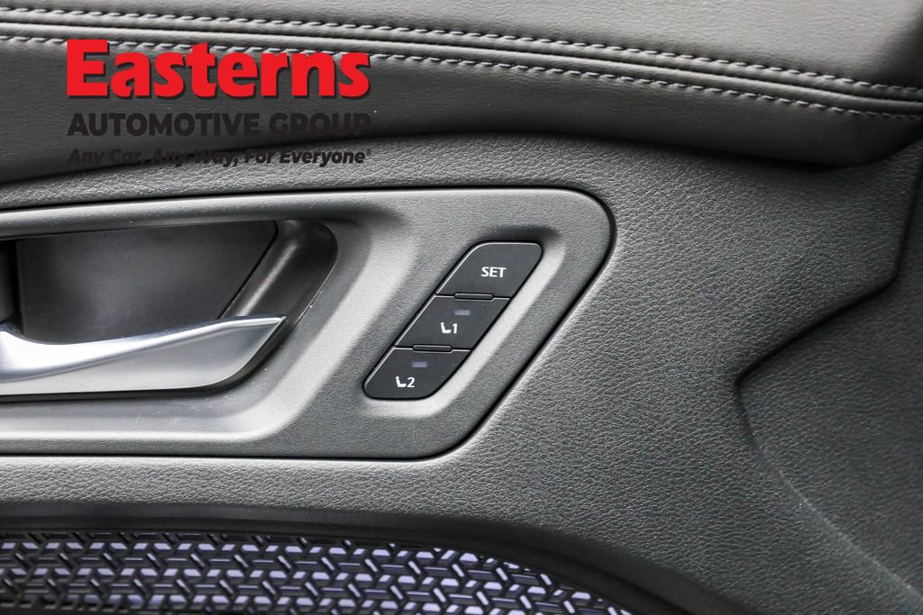 Used 2024 Nissan Ariya FWD image 21