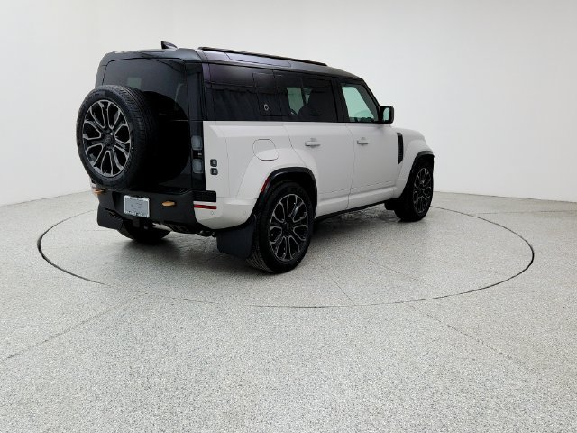 New 2026 Land Rover Defender 110 OCTA AWD/4WD image 5