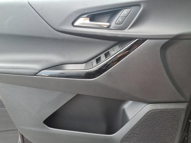 New 2027 Chevrolet Equinox LT FWD image 13