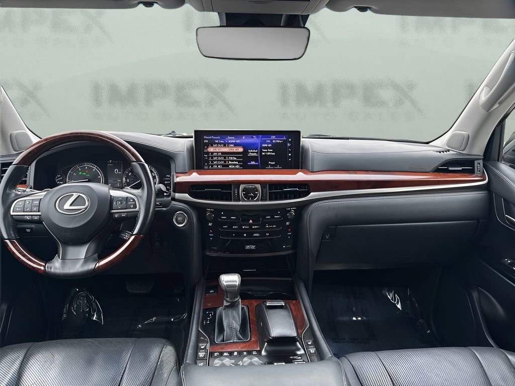 Used 2016 Lexus LX 570 4WD image 14