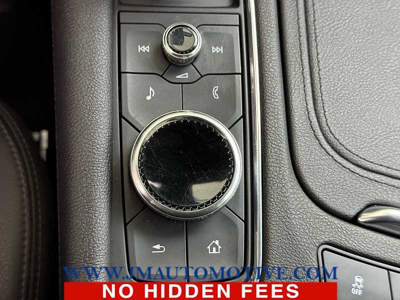 Used 2022 Cadillac XT5 Luxury image 29