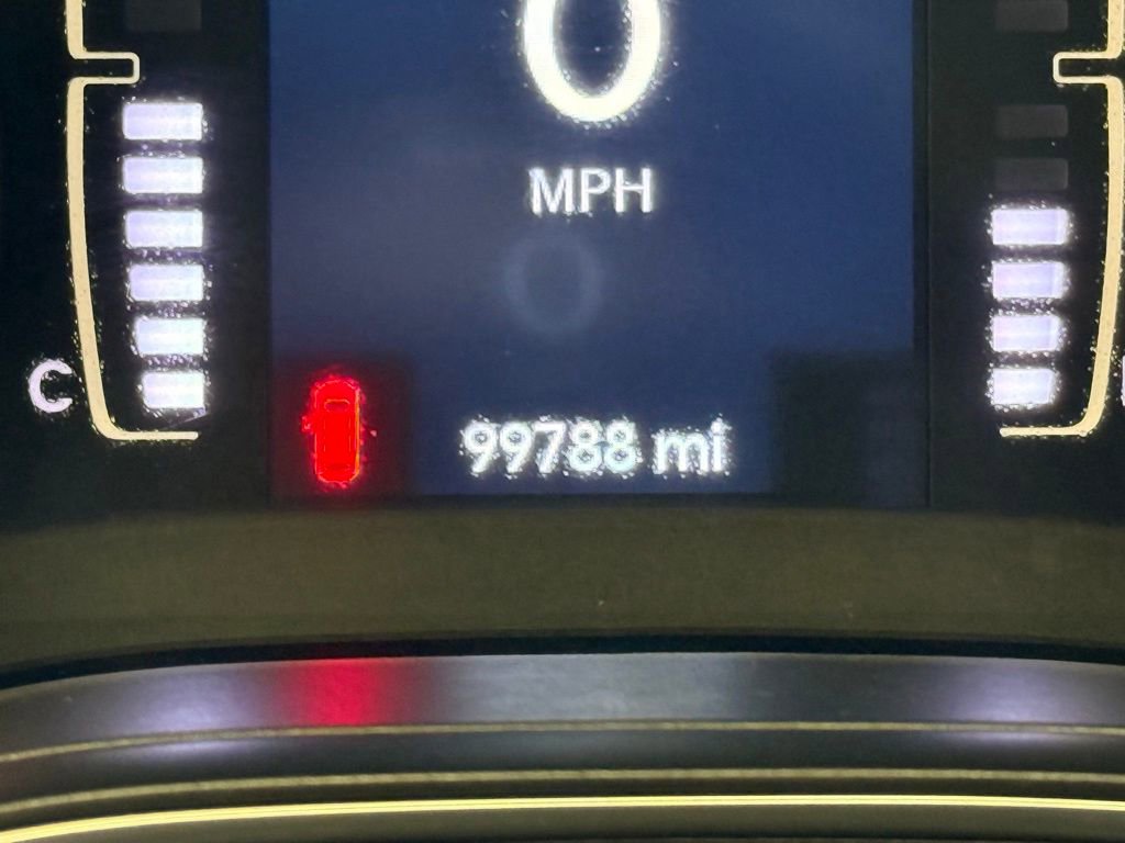 Used 2019 Jeep Cherokee Latitude Plus w/ Cold Weather Group image 23