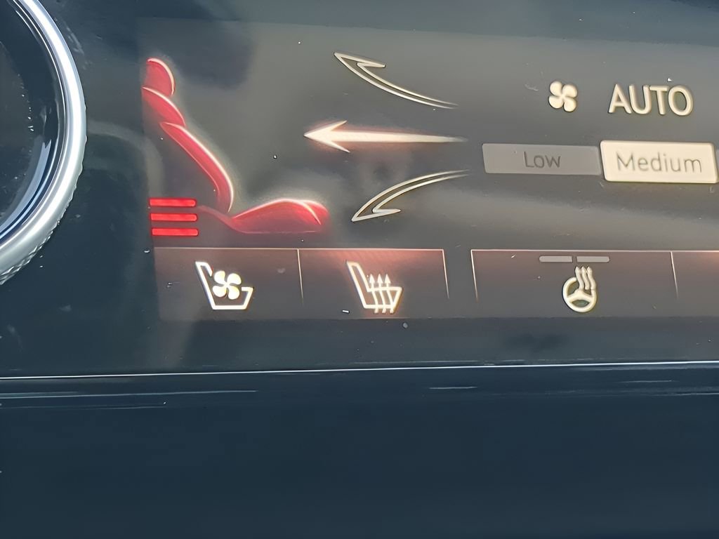 Used 2023 Genesis GV80 2.5T w/ Prestige Package image 28