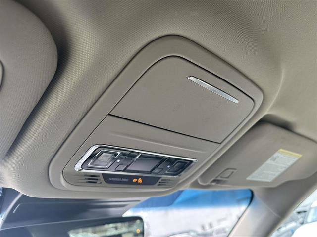 Used 2024 Lincoln Nautilus Premier image 20