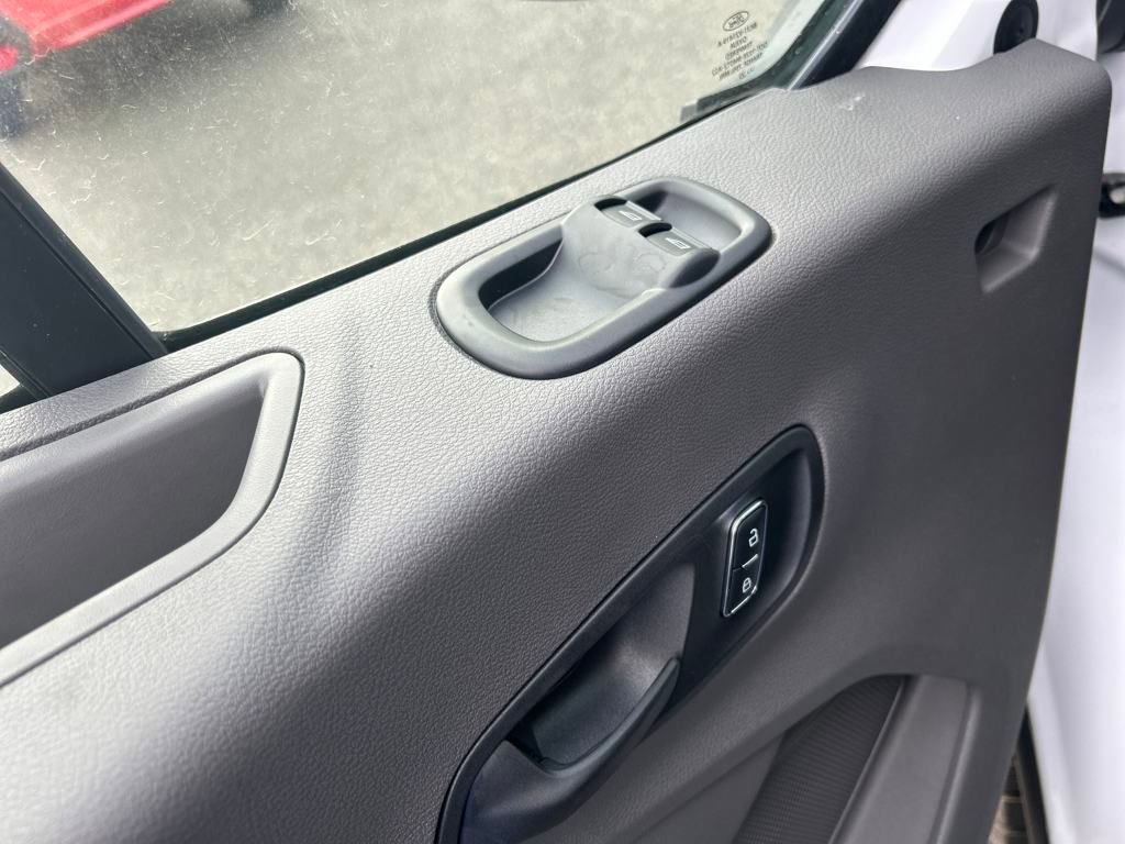 New 2025 Ford Transit 250 148 Medium Roof w/ Load Area Protection Package image 15