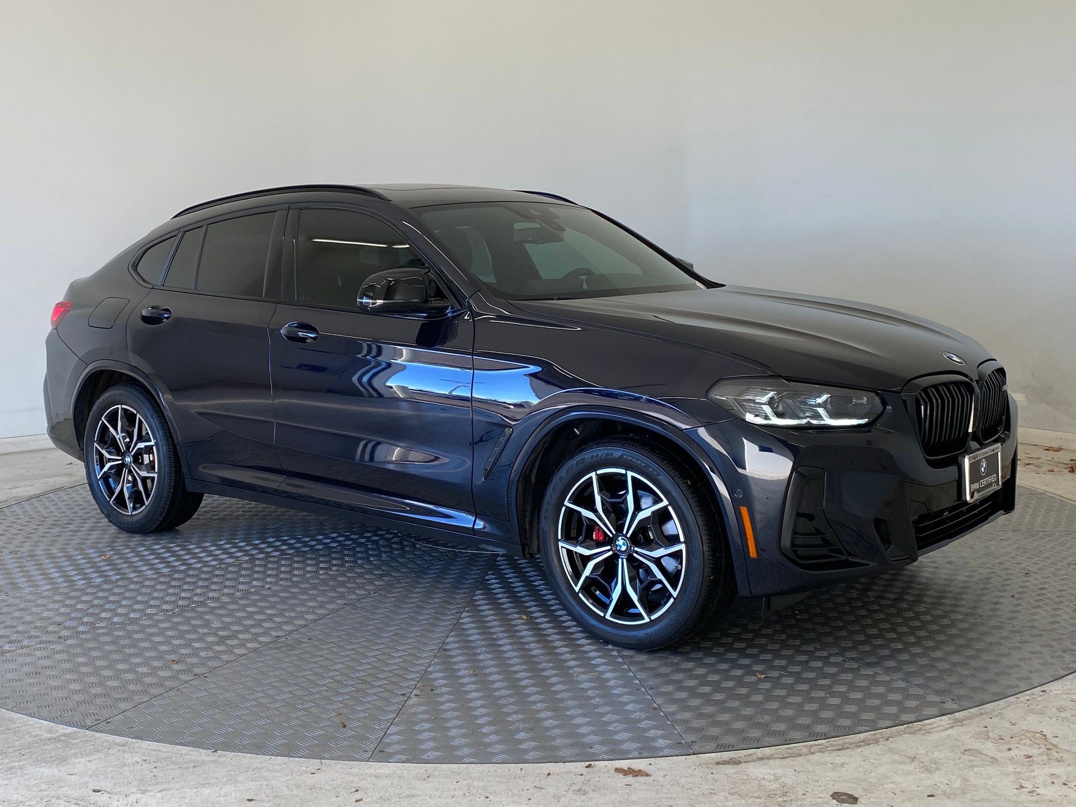 Certified 2023 BMW X4 M40i w/ Premium Package image 6