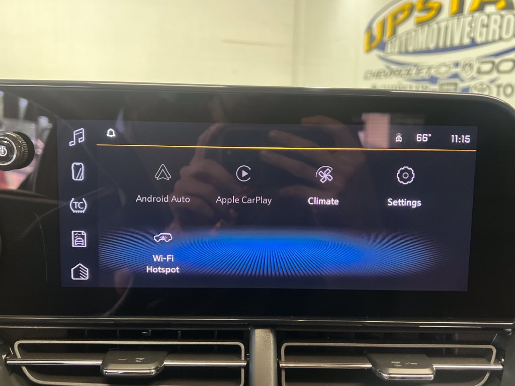 Used 2024 Chevrolet Trax RS w/ Driver Confidence Package FWD image 30