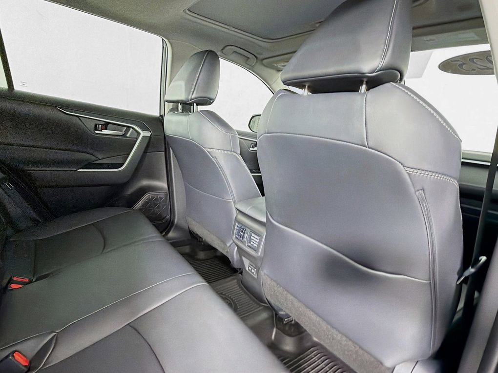 Used 2025 Toyota RAV4 XLE Premium FWD image 27