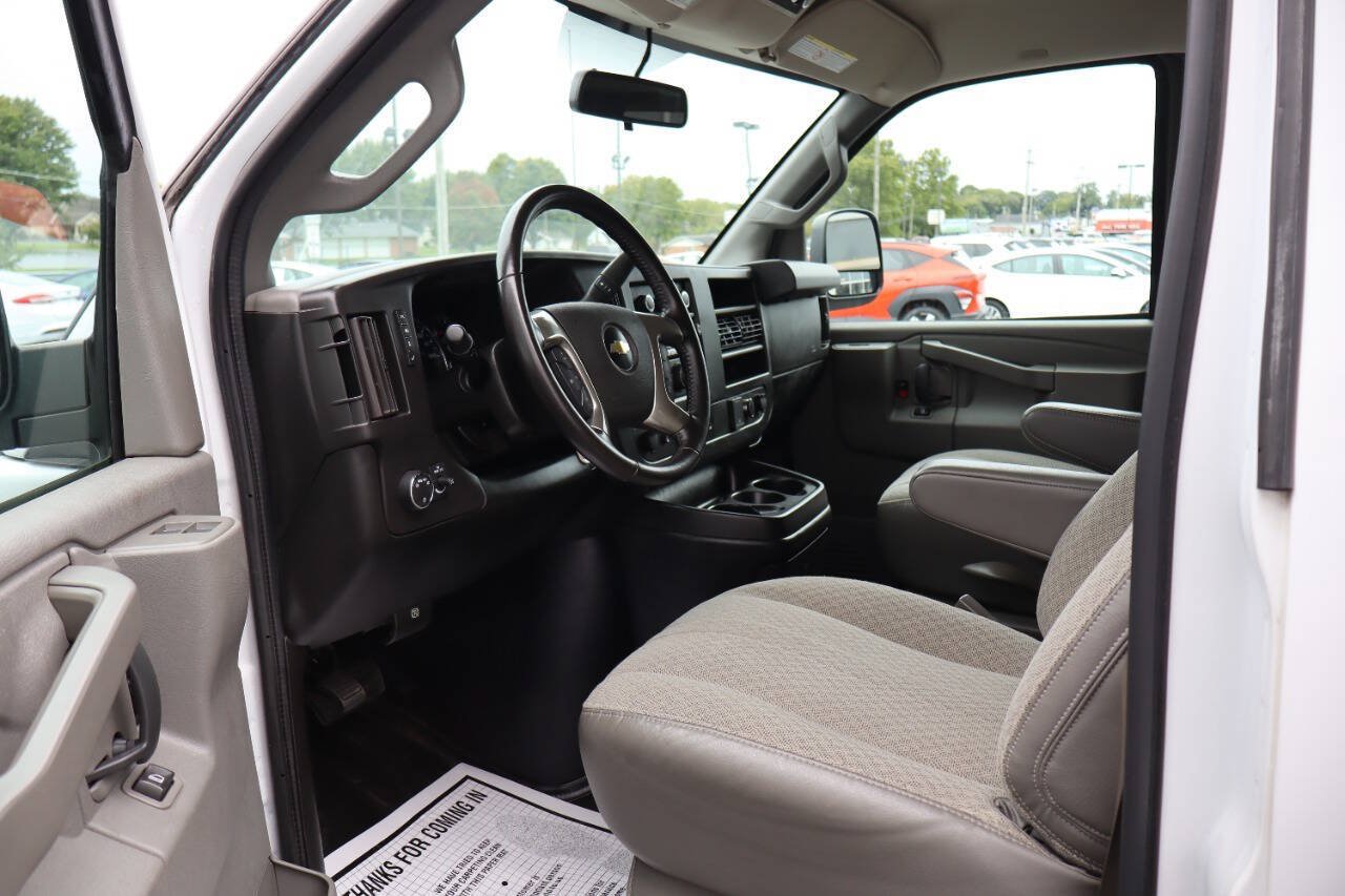 Used 2019 Chevrolet Express 2500 LS w/ Driver Convenience Package RWD image 7