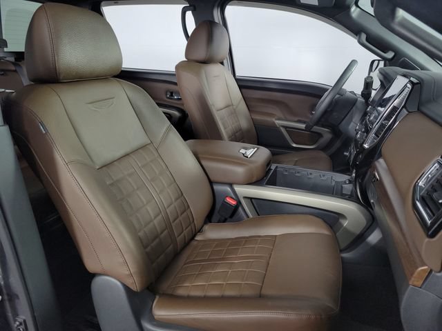 Used 2023 Nissan Titan Platinum Reserve w/ Moonroof Package AWD/4WD image 16