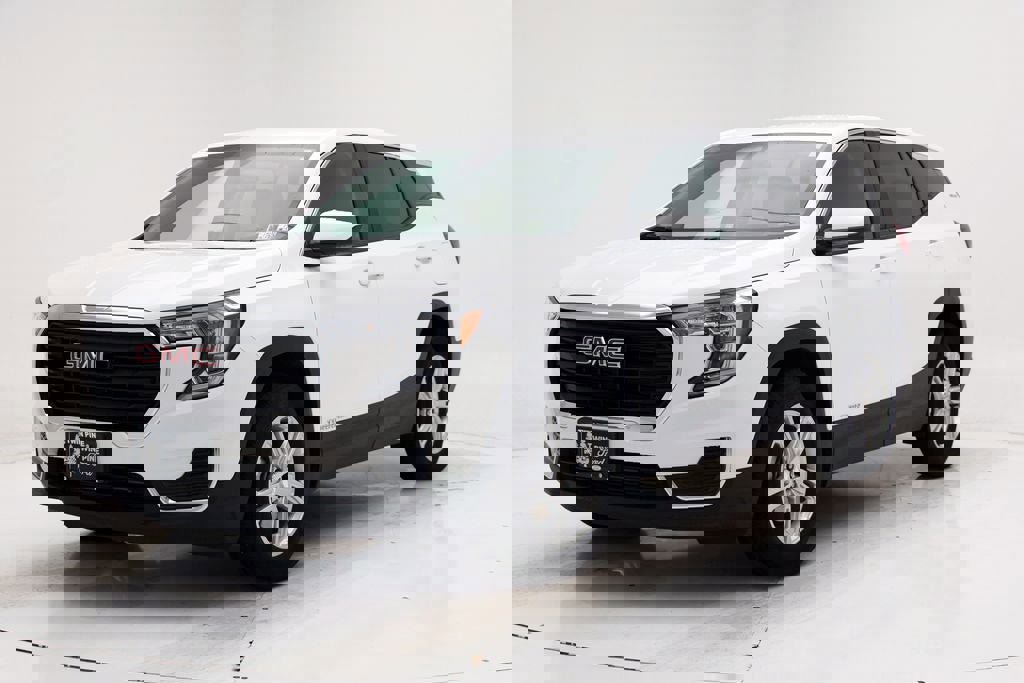 Used 2024 GMC Terrain SLE image 6