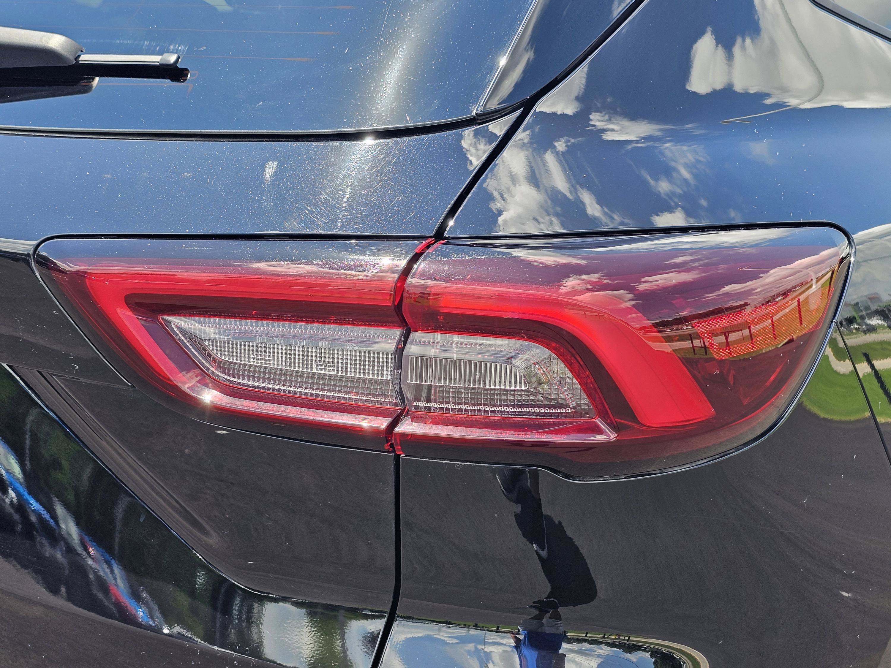 Used 2025 Ford Escape Active w/ Tech Pack #1 FWD image 9