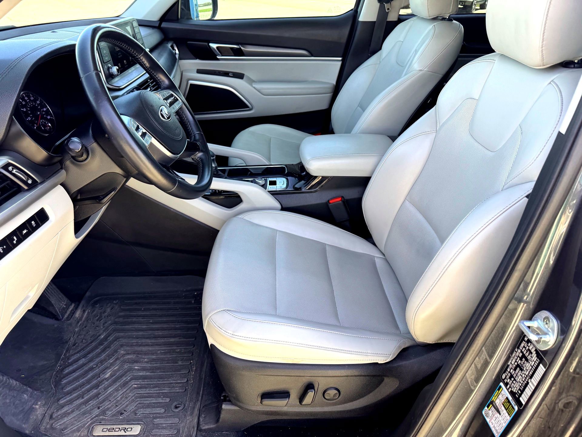 Used 2021 Kia Telluride S FWD image 12