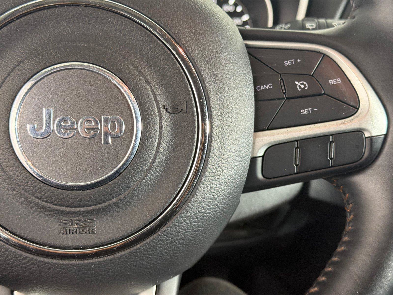 Used 2018 Jeep Compass Latitude w/ Popular Equipment Group FWD image 28