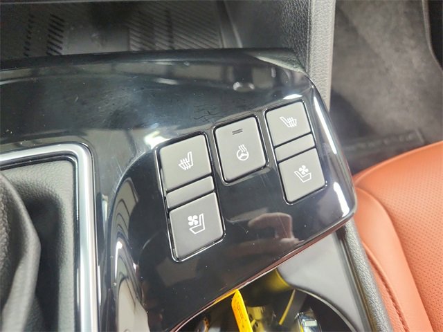 Used 2025 Kia Sportage SX image 33
