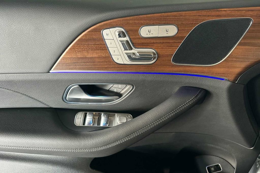 Certified 2025 Mercedes-Benz GLE 350 4MATIC image 12