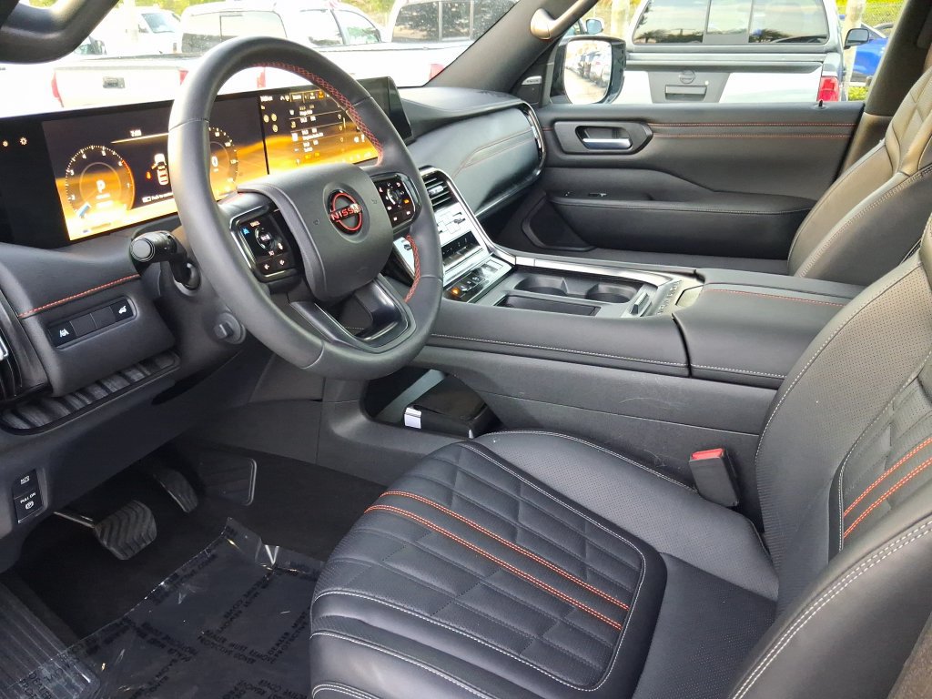 Used 2025 Nissan Armada PRO-4X w/ Pro-4X Premium Package AWD/4WD image 13