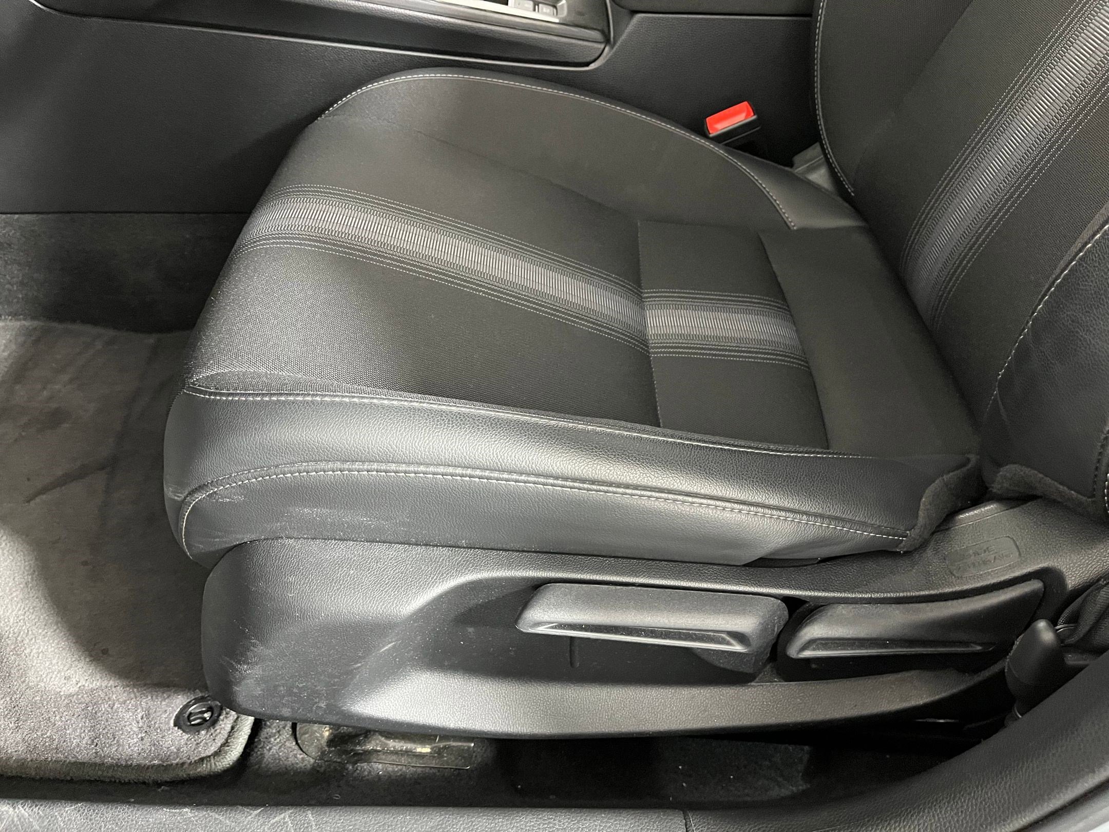 Certified 2025 Honda Civic Sport image 11