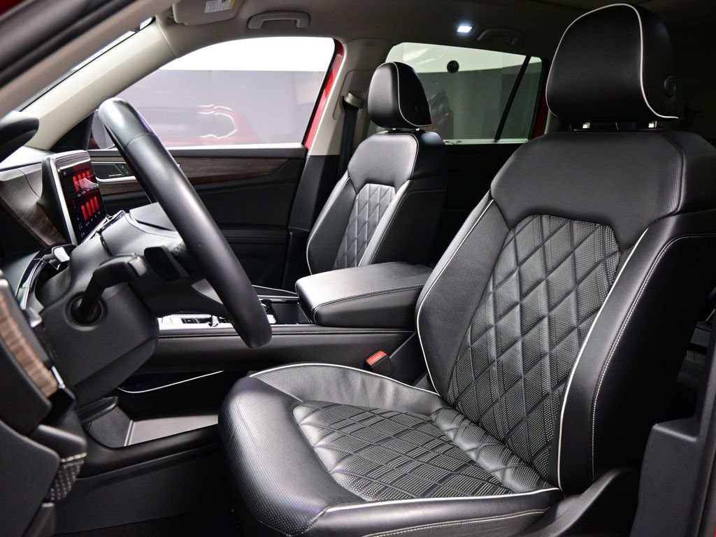Used 2024 Volkswagen Atlas SEL Premium R-Line image 9