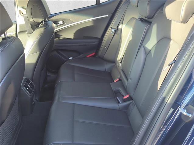 Used 2020 Genesis G70 2.0T image 23