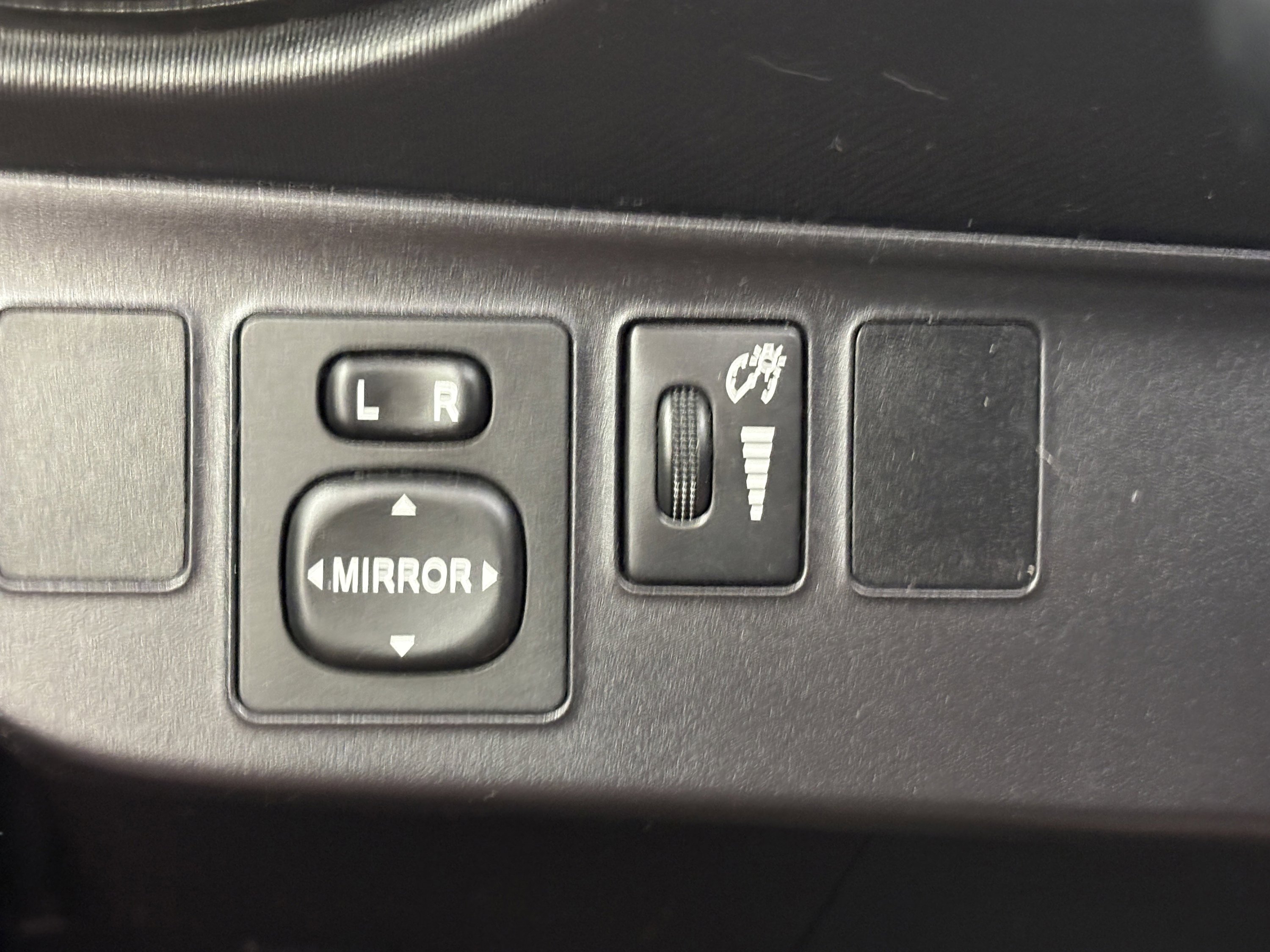 Used 2015 Toyota Prius C One FWD image 17