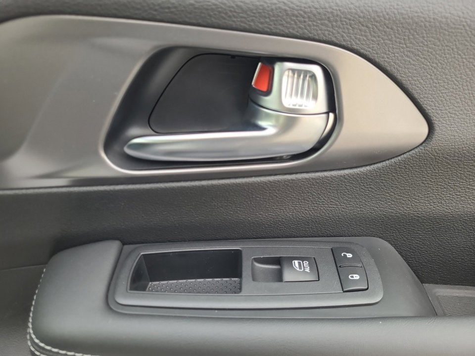 New 2026 Chrysler Pacifica Select image 31