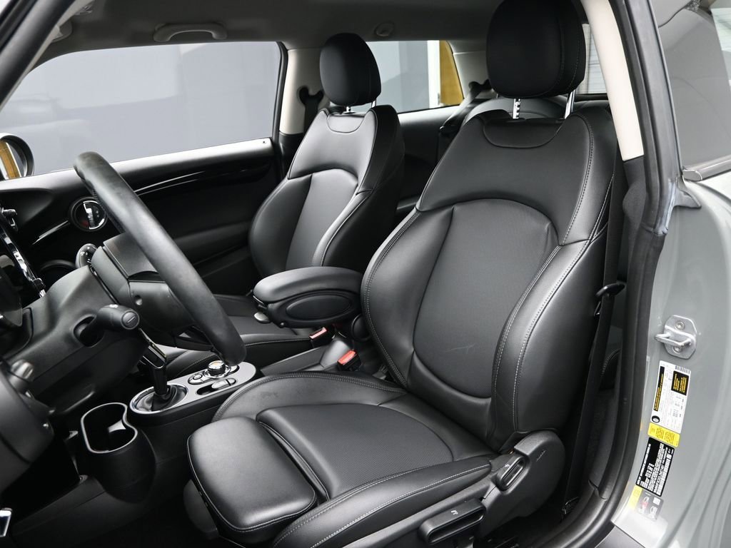 Used 2020 MINI Cooper SE w/ 6.5" Touchscreen Package image 24