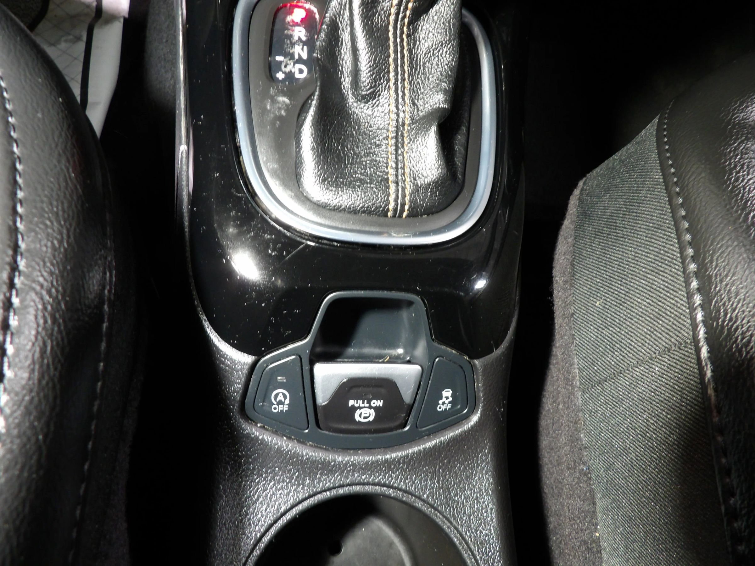 Used 2019 Jeep Compass Limited w/ Safety & Security Group image 15