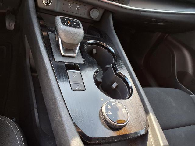 Used 2023 Nissan Rogue S image 14