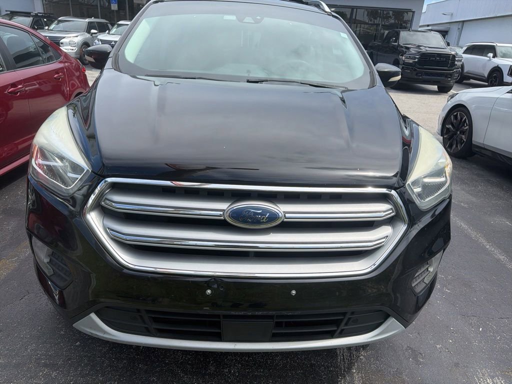 Used 2017 Ford Escape Titanium w/ Equipment Group 301A FWD image 3