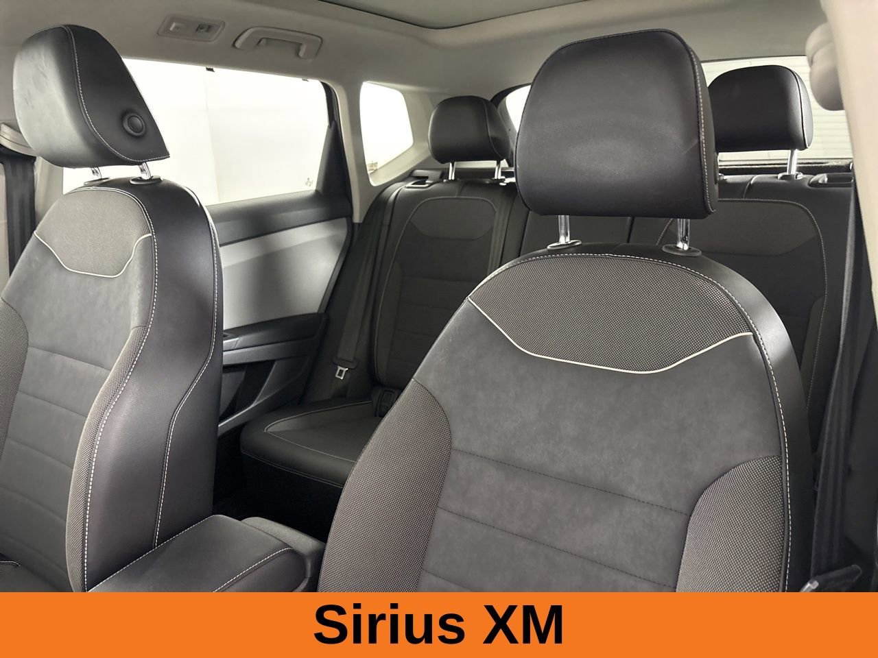 Used 2023 Volkswagen Taos SE w/ Panoramic Sunroof Package image 10