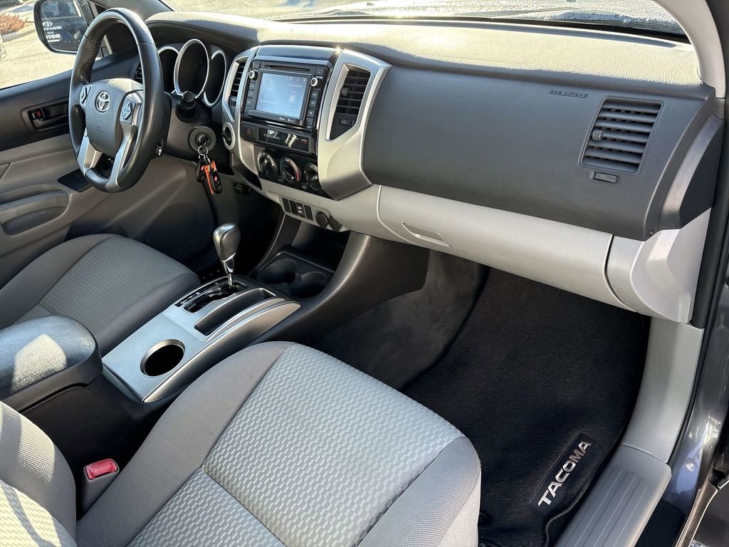 Used 2015 Toyota Tacoma 4x4 Double Cab image 27