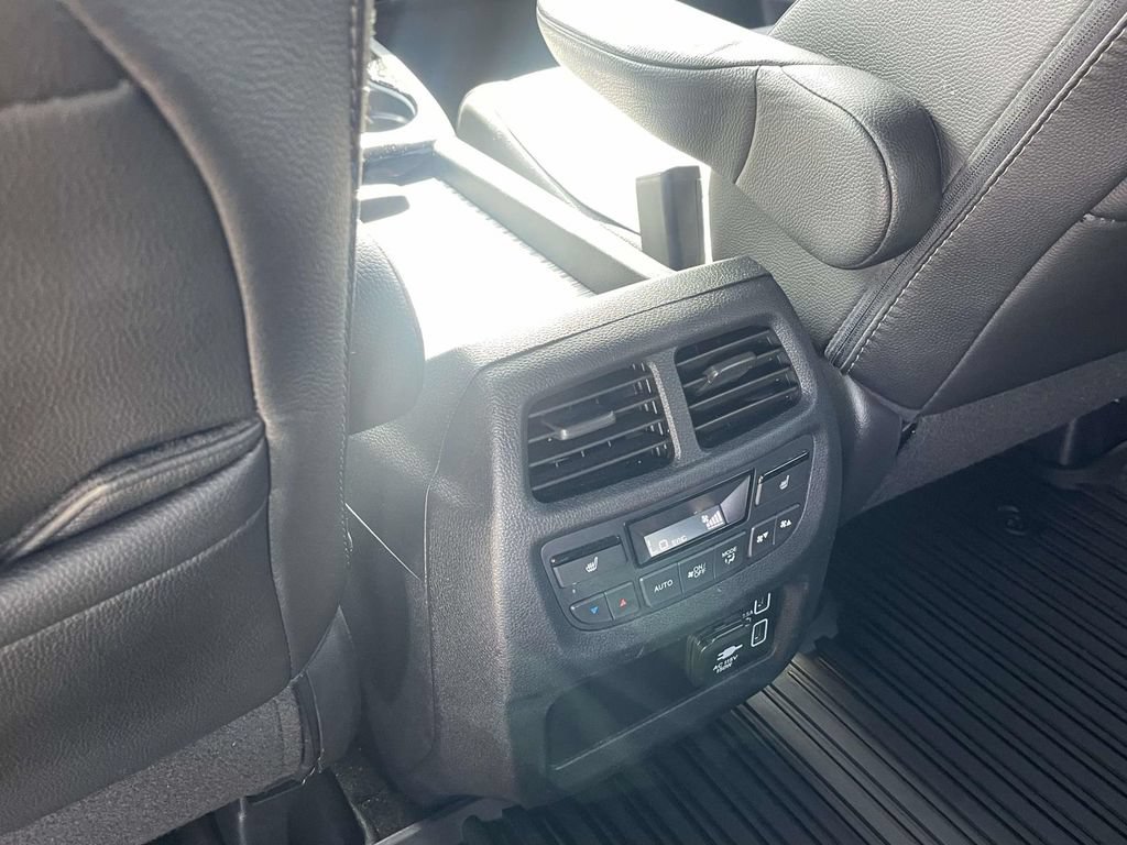 Used 2023 Honda Passport Elite image 15