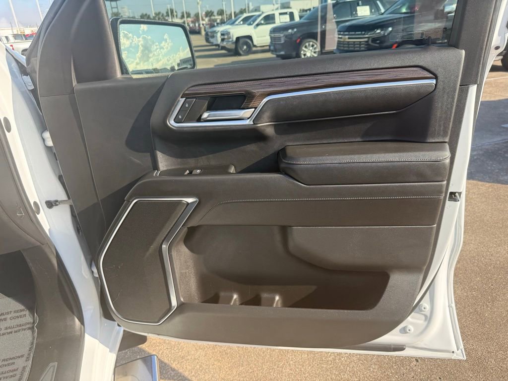 Used 2023 Chevrolet Silverado 1500 LT image 45