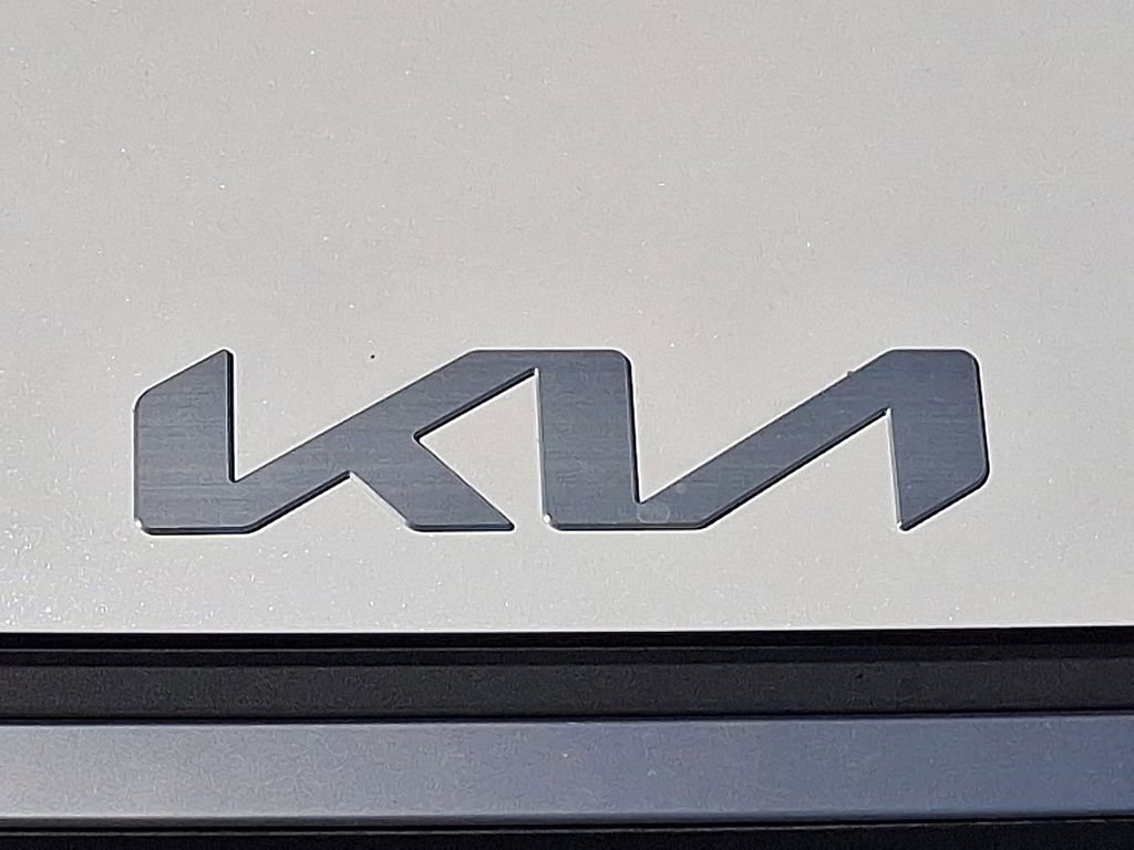 Certified 2025 Kia K4 LXS image 28