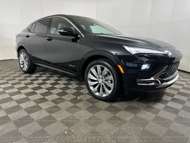 Used 2024 Buick Envista Avenir image 2