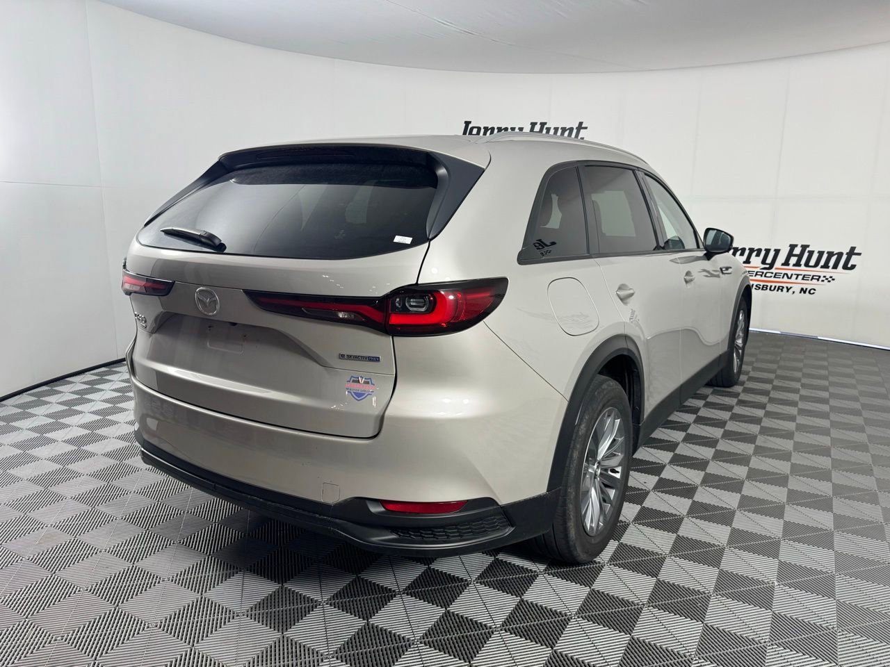 Used 2024 MAZDA CX-90 Plug-In Hybrid w/ Preferred AWD/4WD image 9