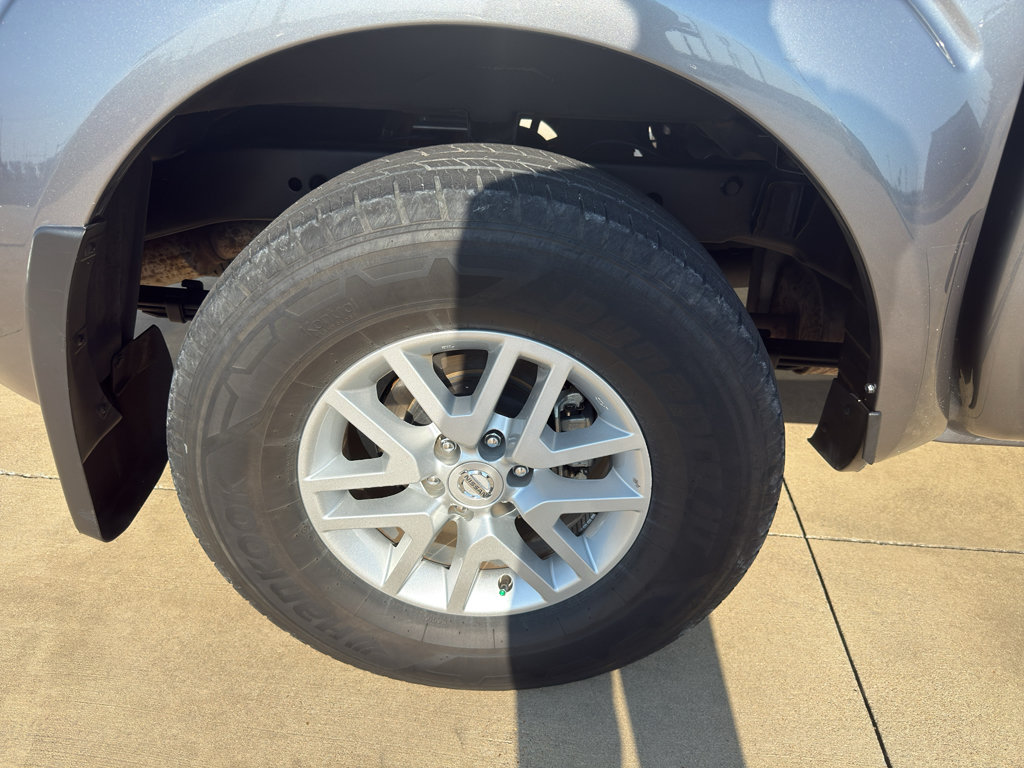 Used 2021 Nissan Frontier SV RWD image 13
