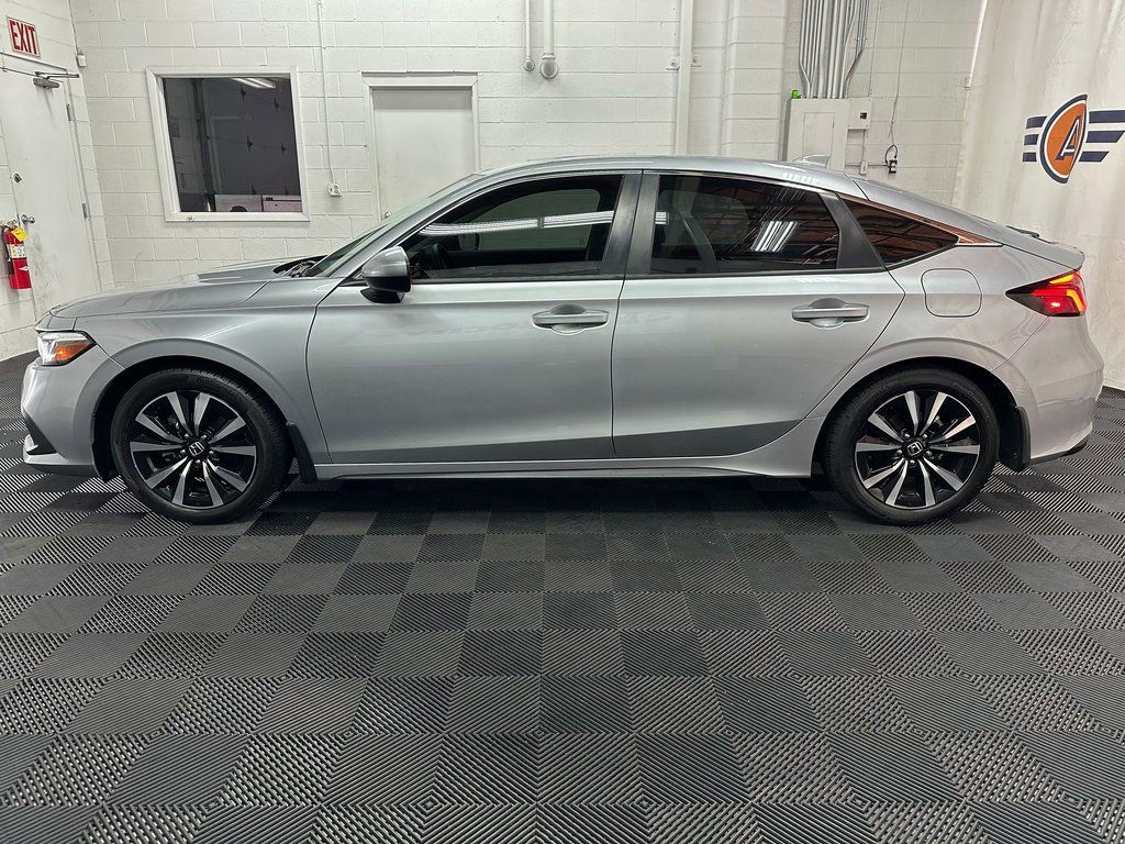 Used 2024 Honda Civic EX-L image 6