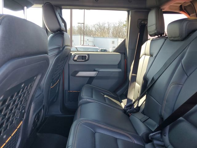 Used 2023 Ford Bronco Badlands image 13