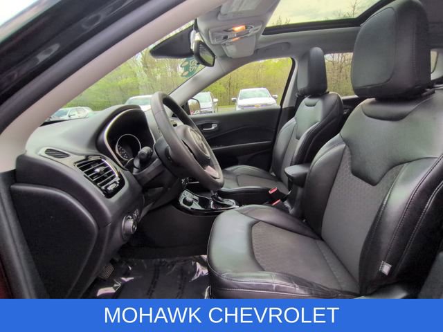 Used 2021 Jeep Compass Latitude w/ Sun and Sound Group AWD/4WD image 21