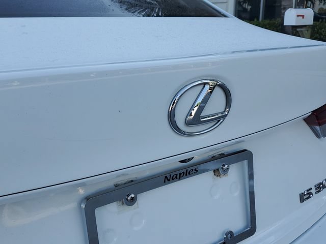Used 2019 Lexus IS 300 F Sport w/ F Sport Package RWD image 7
