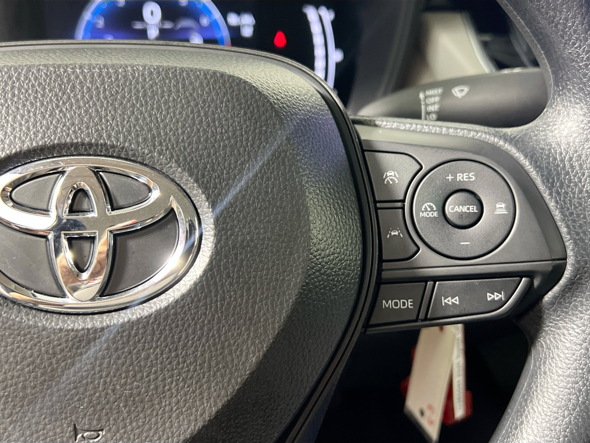 Used 2026 Toyota Corolla LE FWD image 19