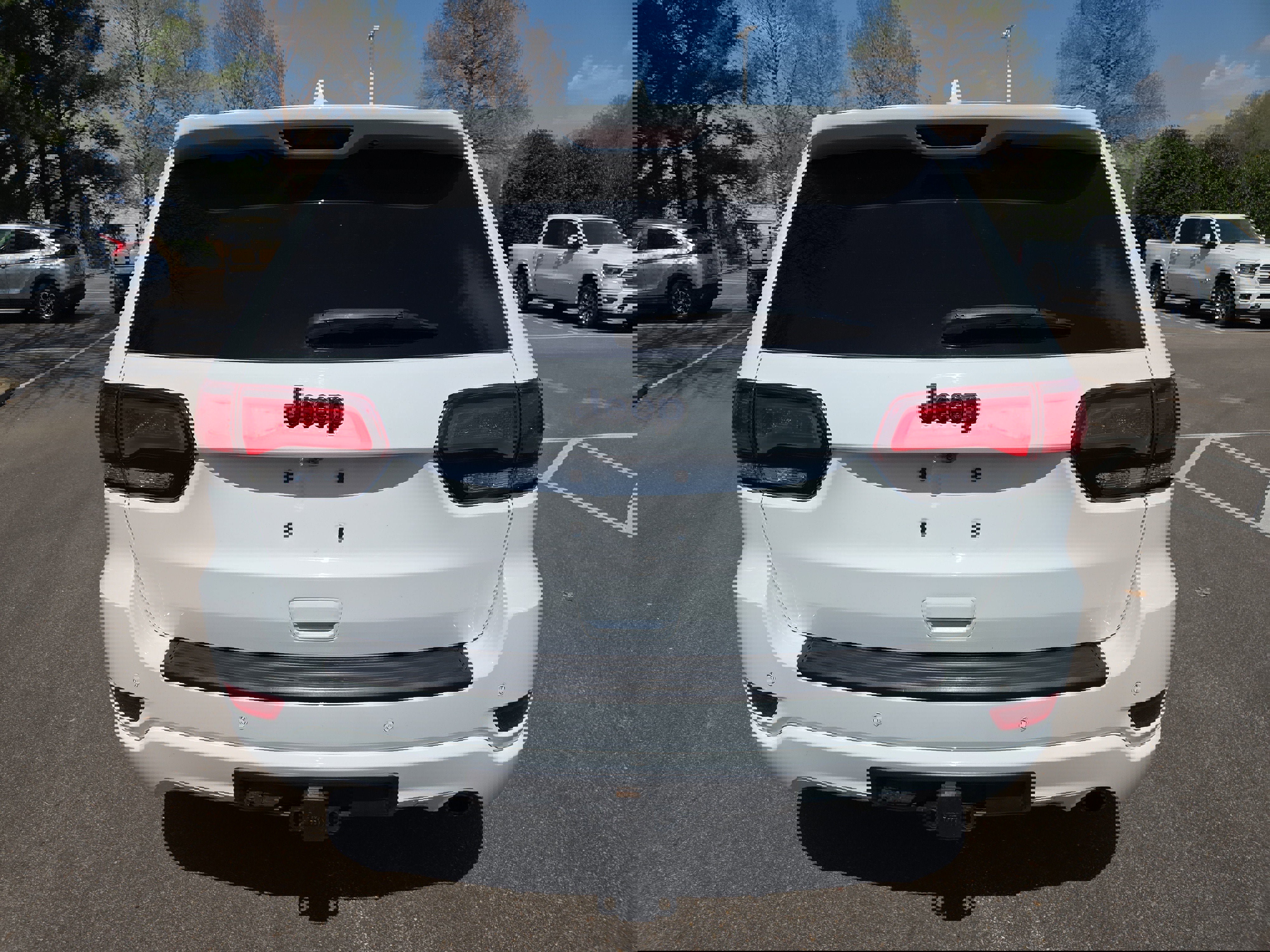 Used 2022 Jeep Grand Cherokee Laredo X image 4